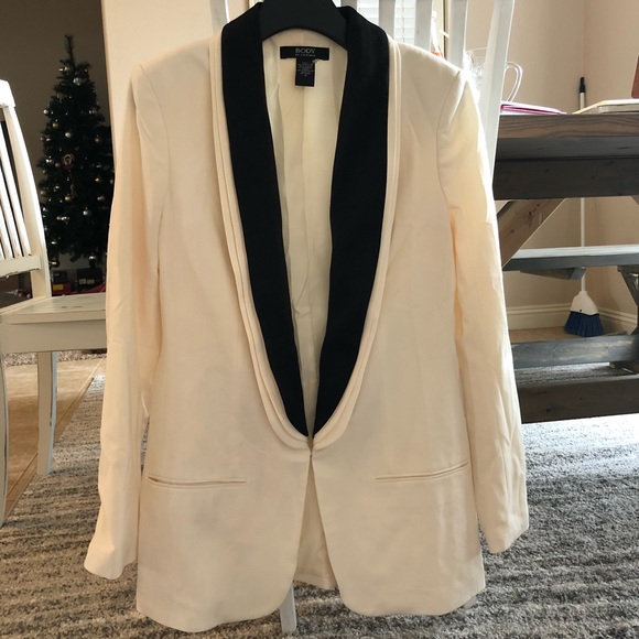 Victoria's Secret Jackets & Blazers - Victoria’s secret blazer